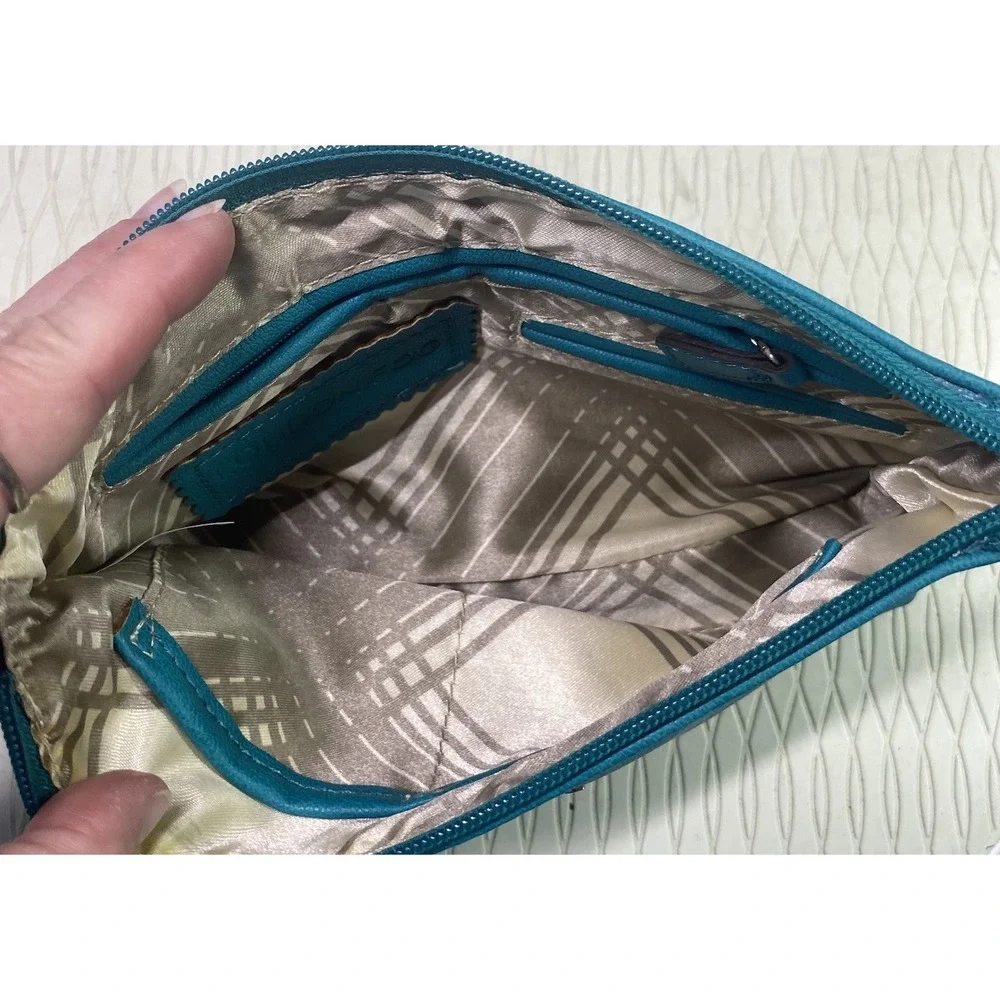 London Fog Teal Blue Womens Travel Makeup Bag Clutch Purse‎